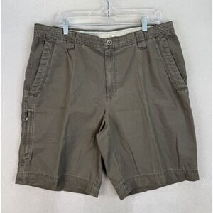 Columbia Men's‎ Sz 38 Dark Green Omni-Shield Cargo Hiking Fishing Outdoor Shorts